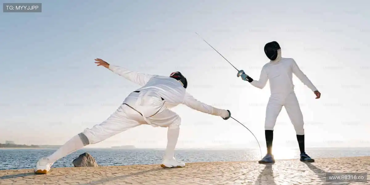 🎧沉浸式体验,声临其境!戴上耳机,仿佛置身比赛现场!